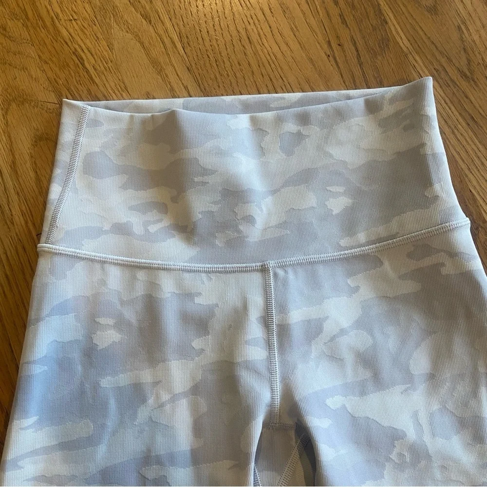 Womens grey Lululemon Wunder Under Short size 4